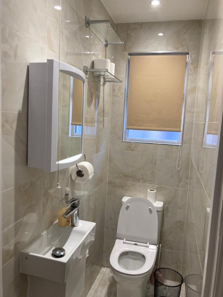 Twin Towerd Hotel London Ngoại thất bức ảnh